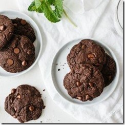 Mint Chocolate Chip Cookies